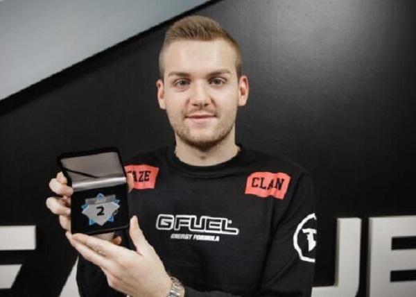 HLTV奖：年度精彩时刻 - Donk 的惊人1v5